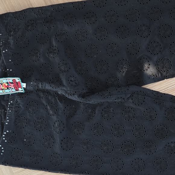 Johnny Was Black Eyelet Leggings Small - Picture 4 of 5